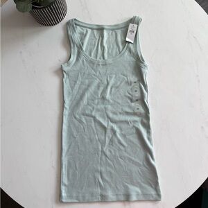 Gap Modern Tank Sage